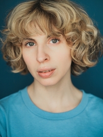 MÉLODIE MOLINARO