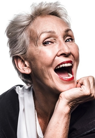 EVA COLANGE