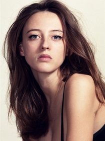 ELÉONORE WISMES